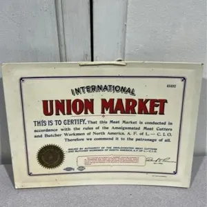 International union market sign