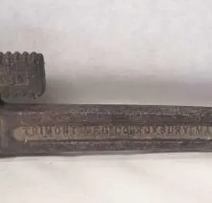 Trimont 18" Pipe Wrench
