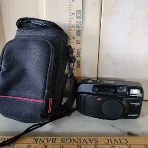 Vintage Minolta Sightseer Zoom Camera & Carry Bag
