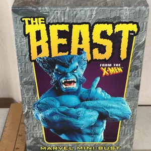 2002 The Beast From The X-Men Marvel Mini-Bust In Box
