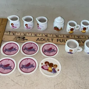 Vintage Strawberry Shortcake Tea Set Pieces