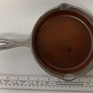 Vintage Chicago Foundry hammered cast iron skillet