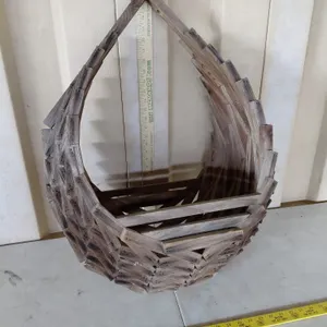 Wood Hanging Basket 21"X18"X29"