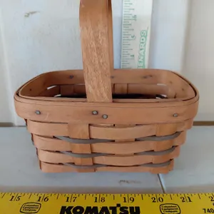 1990 Longaberger Basket 7''X5.5''X7''