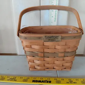 1989 Longaberger Christmas Edition Holiday Memory Basket W/Protector 10''X5.5''X7''