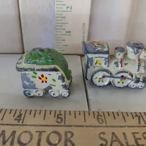 Cast Aluminum Train Salt/Pepper Set