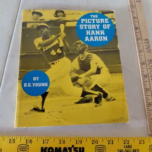 1974 The Picture Story Of Hank Aaron
