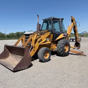1981 - 1985 Case 780B Backhoe