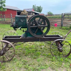 R&V 6Hp Hit and Miss Gas Engine