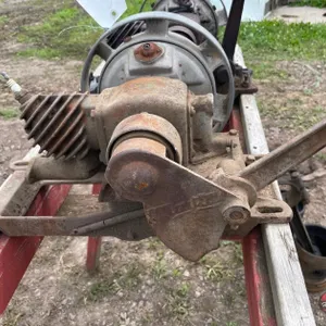 Maytag Single Cylinder Hit and Miss Gas Engine