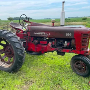 Farmall 300 Tractor