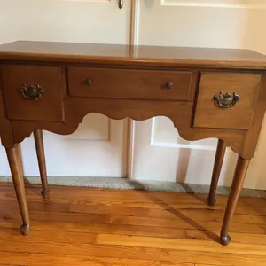 Queen Anne Dressing Table