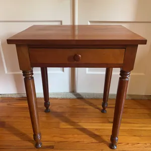 Early American Single Drawer Side Table