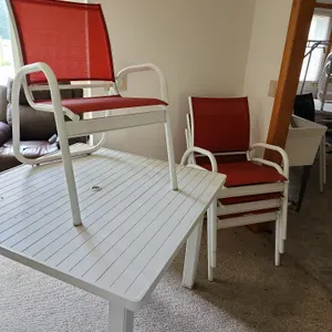 Metal Patio Table W/4 Chairs & Umbrella Stand, 42''X42''X30''