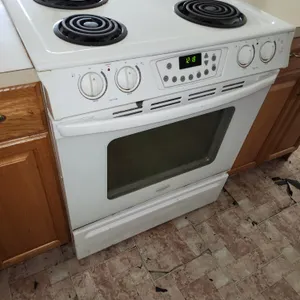 Whirlpool 30'' Self-Cleaning Slide-In Electric Range RY160LXTQ02