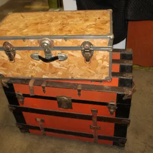 Antique Steamer Trunk & Luggage Chest
