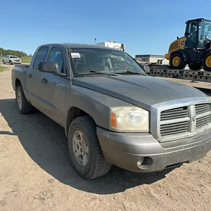2006 DODGE DAKOTA 4x4 CREW CAB TRUCK