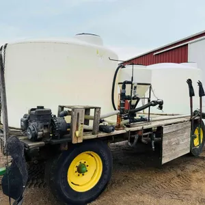 9ft x 20 1/2ft Wooden Flatbed w/ Poly Tanks & Pump
