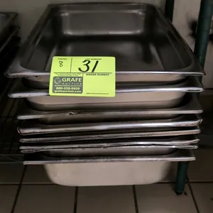 Full-size stainless steel insert pan. Features a 4\" depth. Constructed of stainless steel.