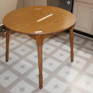 Breakfast Table, Measures 36 x 29