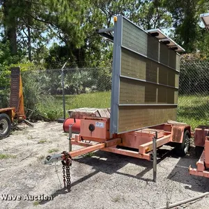 2004 American Signal Company message board trailer