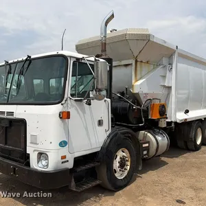 2009 Autocar Xpeditor refuse truck