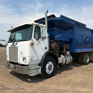 2006 Autocar WXR refuse truck