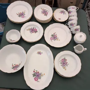 Kahla German Democratic Republic 45-Piece Floral Porcelain Dinnerware Set