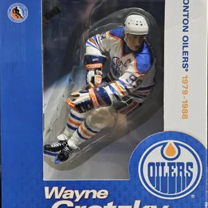 McFarlane Legends Wayne Gretzky 12-Inch Edmonton Oilers Limited-Edition Action Figure (2004)