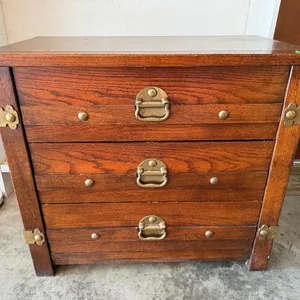 Vintage Wooden 3-Drawer Chest Nightstand