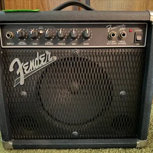 Fender Frontman 25R Guitar Amplifier  Cable