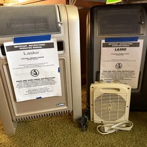 Lasko Ceramic Heaters Lot 2 TanBlackBeige...