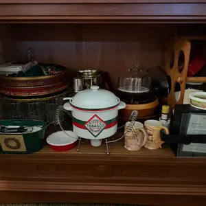 Tabasco Crock Pot  Barware Set
