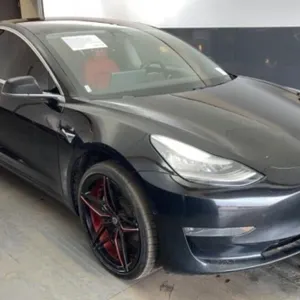 (VA) 2019 Tesla 3