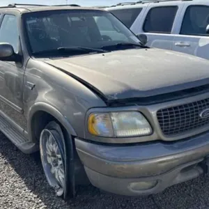 (CA) 2002 Ford Expedition