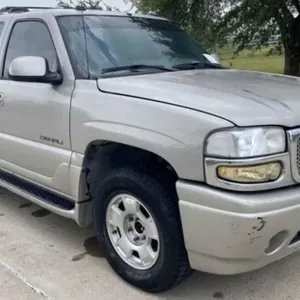 (TX) 2004 GMC Yukon Denali