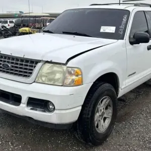 (CA) 2004 Ford Explorer