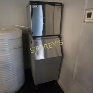 Scotsman Ice Machine w/ Bin