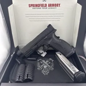 Springfield XDElite 10MM
Two 15 round clips,
