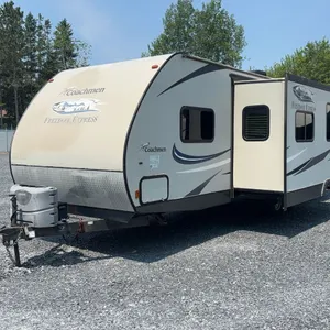 2016  Coachmen  Freedom Express 28SE