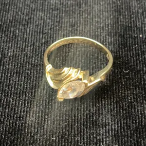 14K Gold Ring with Cubic Zirconia, Size 8.25