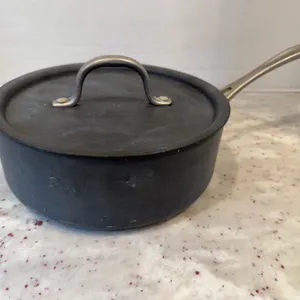 Calphalon 2.5" Qt Sauce Pan