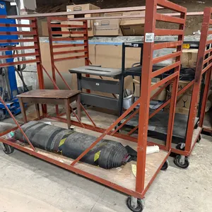SHOP CARTS/TABLES