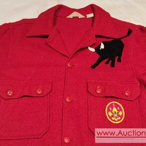 Boy Scouts of America Official Kacket size 40. 85% Wool, 15% Nylon. Patches include BSA and Bull on front, with 1989 National Scout Jamboree. Jacket a