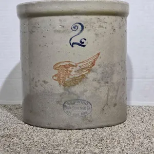 Red Wing 2 Gallon Crock. LR