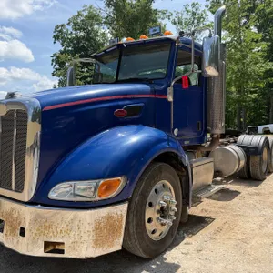Peterbilt  Day Cab Truck Tractor