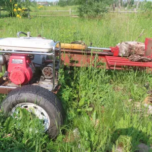 Trailer Style Hydraulic Wood Splitter – Honda Gas Driven, 48" Bed