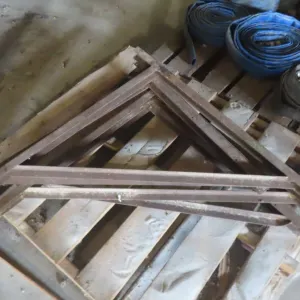 4x Metal Wall Scaffolding