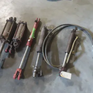 Hydraulic Pumps (1 w/ Hose)