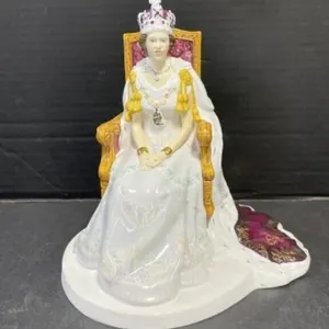Royal Doulton - Diamond Jubilee  Hn5582